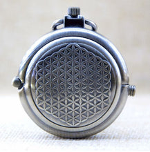 Load image into Gallery viewer, Rotatable Shell Hand Wind Pocket Watch