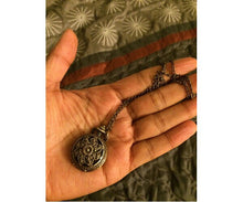 Load image into Gallery viewer, Naruto Quartz Necklace Pendant